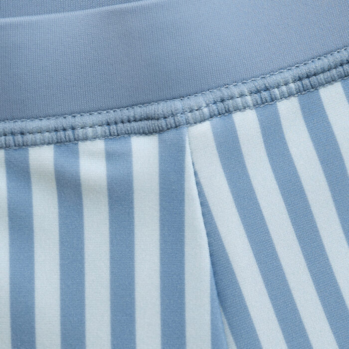 6873_7680_F.jpg